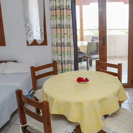 Zorbas Family House Hotell
