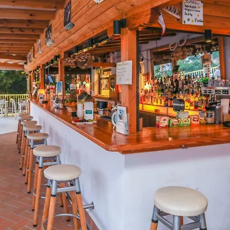 Zorbas Family House Hotel