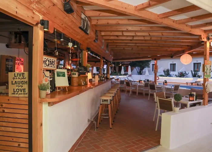 Hotel Zorbas Family House 3*