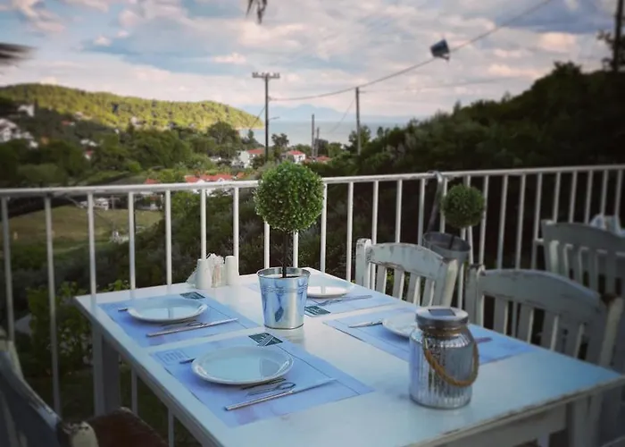 Zorbas Family House 3* Troulos