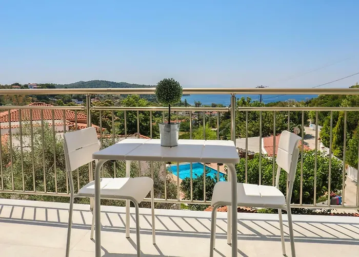 Zorbas Family House Hotel 3*