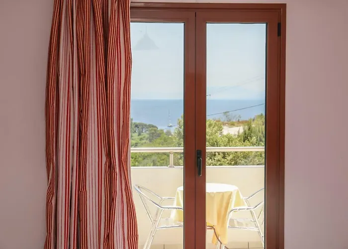 Zorbas Family House Troulos