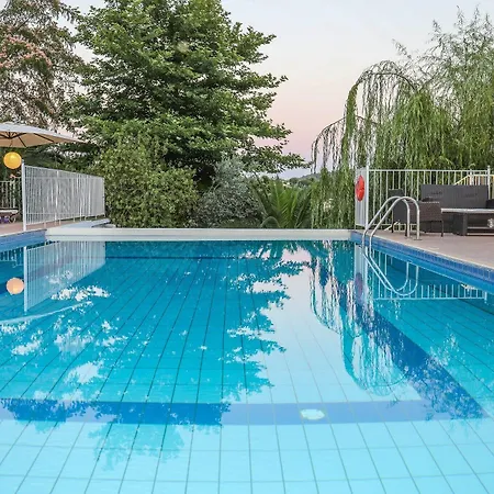 Zorbas Family House Troulos