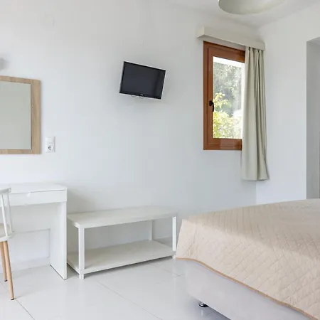 Zorbas Family House Hotel