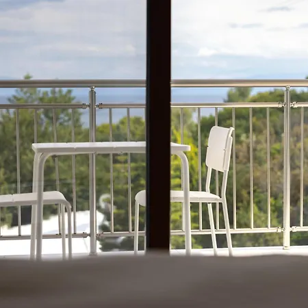 Zorbas Family House Hotel