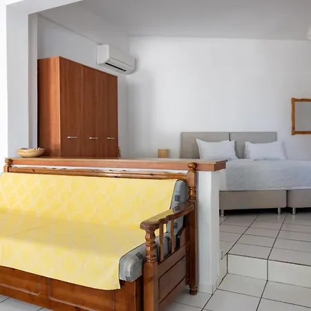 Zorbas Family House Hotel