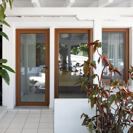 Zorbas Family House Hotel
