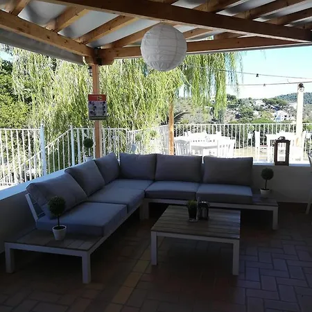 Zorbas Family House