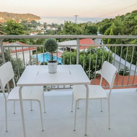 Zorbas Family House 3* Troulos