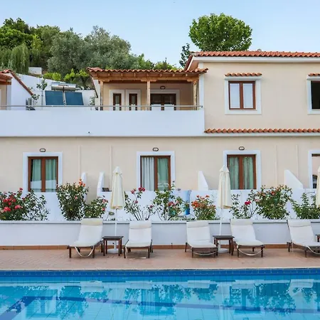 Zorbas Family House Hotell 3*