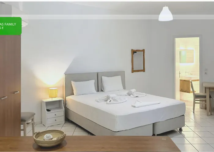 Zorbas Family House 3*