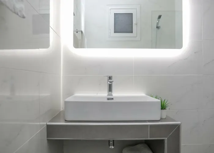 Zorbas Family House Hotel 3*