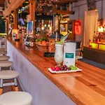Zorbas Family House Hotel