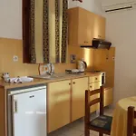 Zorbas Family House 3*