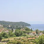 Hotel Zorbas Family House Troulos